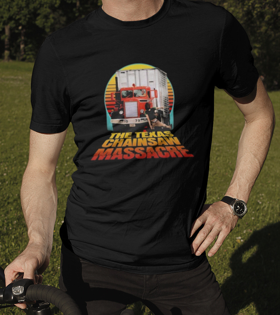 The Texas Chainsaw Massacre Ed Guinn Signature Truck Scene Retro Vintage Style T-Shirt