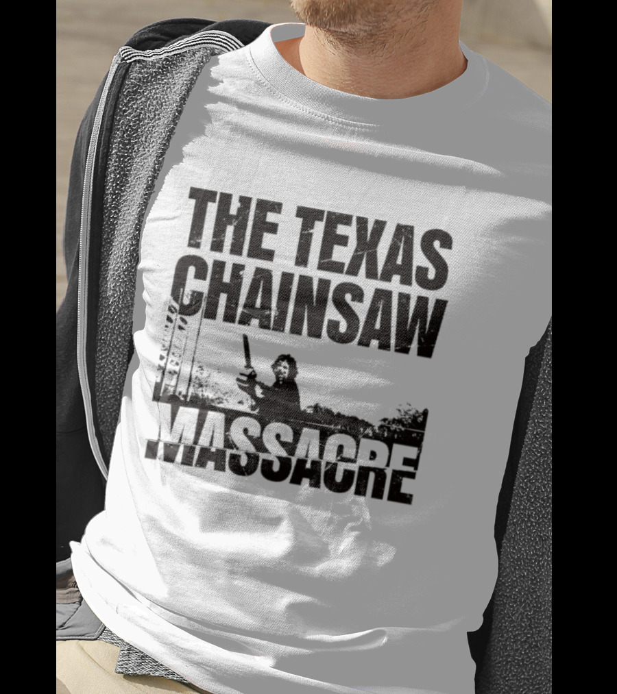 The Texas Chainsaw Massacre The Getaway Chainsaw Wielding Scene T-Shirt