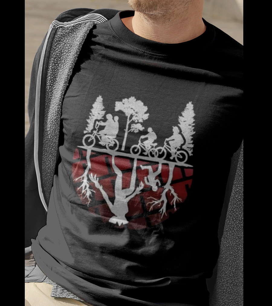 Stranger Things Demogorgon Upside Down Eggo Waffle Merry Christmas T-Shirt