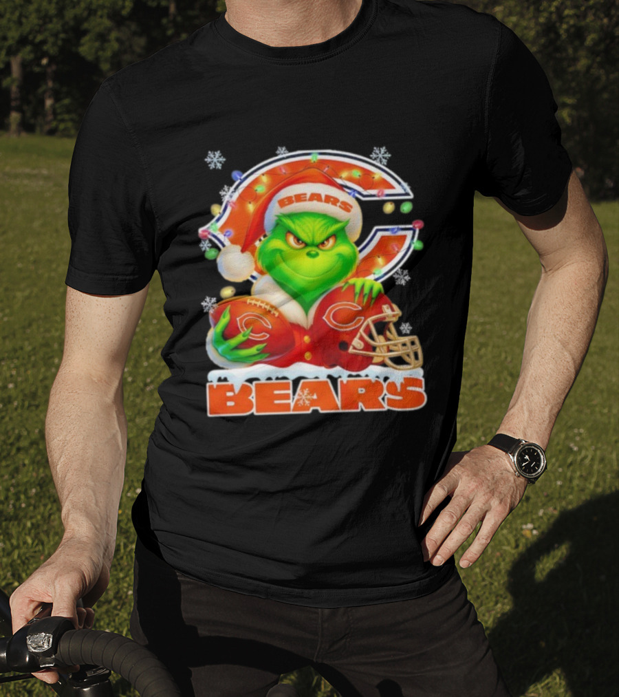 Grinch Bears Christmas Football Helmet Chicago T-Shirt