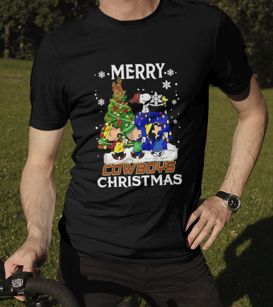Merry Snoopy And Friends Cowboys Christmas Tree Celebration T-Shirt