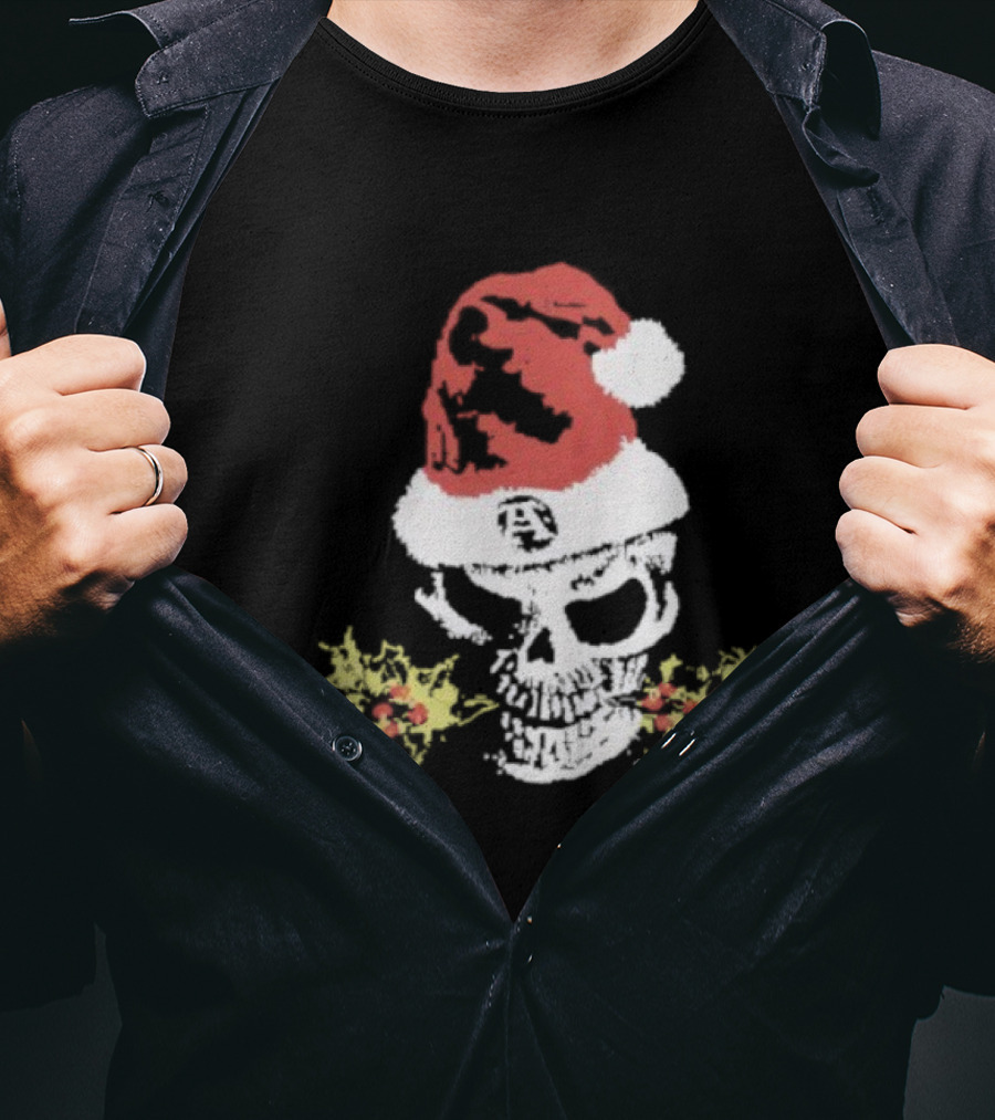 Alchemist Christmas Skull Santa Hat Holly Wreath T-Shirt
