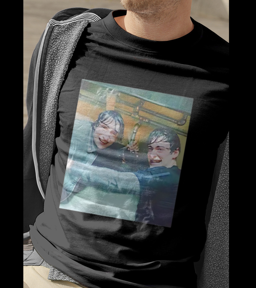 Mr Whatsit Will And Mike Stranger Things Photo Funny Wet Sink Scene T-Shirt