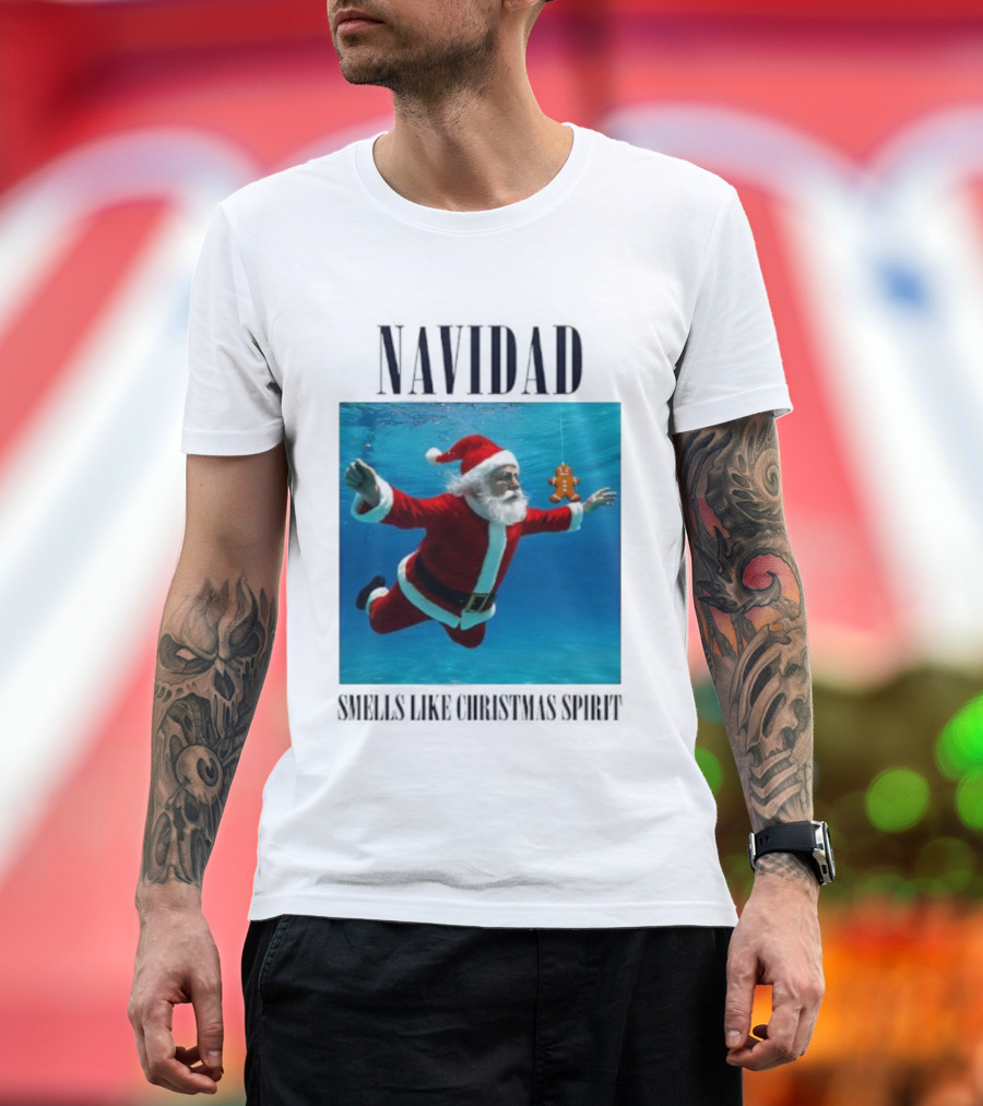 Navidad Santa Claus Underwater Smells Like Christmas Spirit T-Shirt