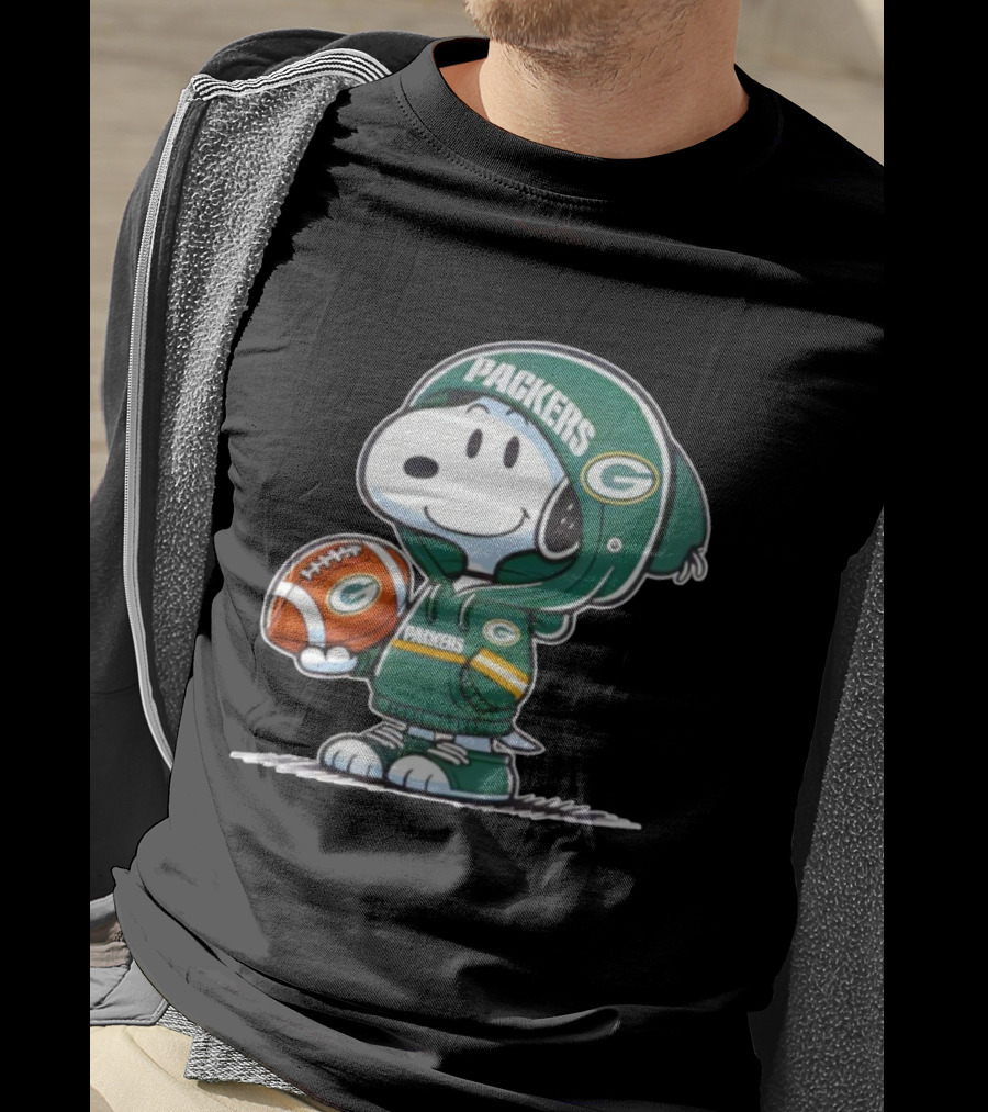 Snoopy Packers Football Green Bay Fan Swea Football T-Shirt