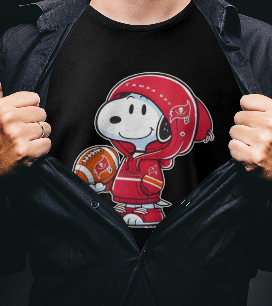 Snoopy Tampa Bay Buccaneers Football Outfit With Helmet And Ball Peanuts NFL Fan T-Shirt