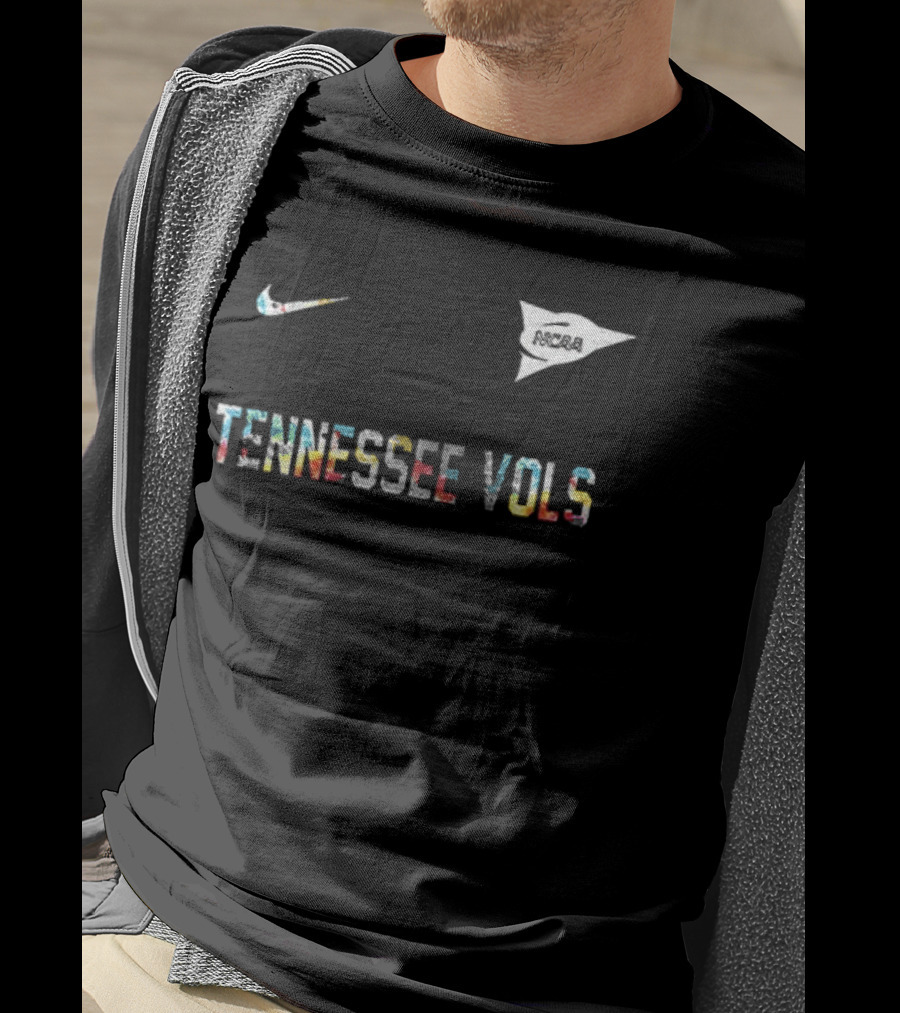 The Nike Tennessee Vols Pennant T-Shirt