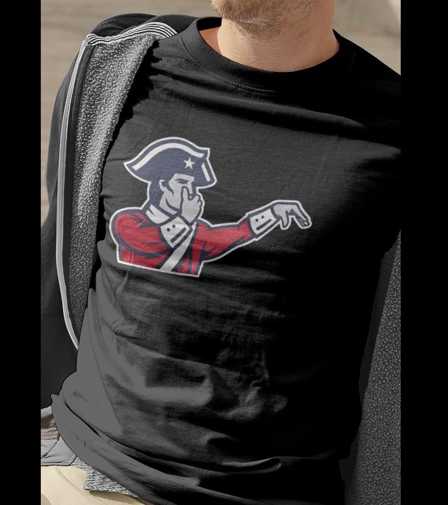 New England Patriots Hold Ya Nose Pat Patriot Gesture T-Shirt