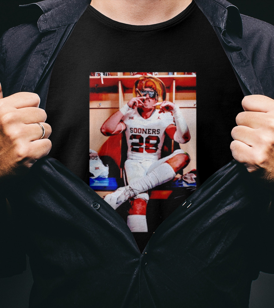 Sooners Football Danny Stutsman Cigar Celebration Locker Room 28 T-Shirt