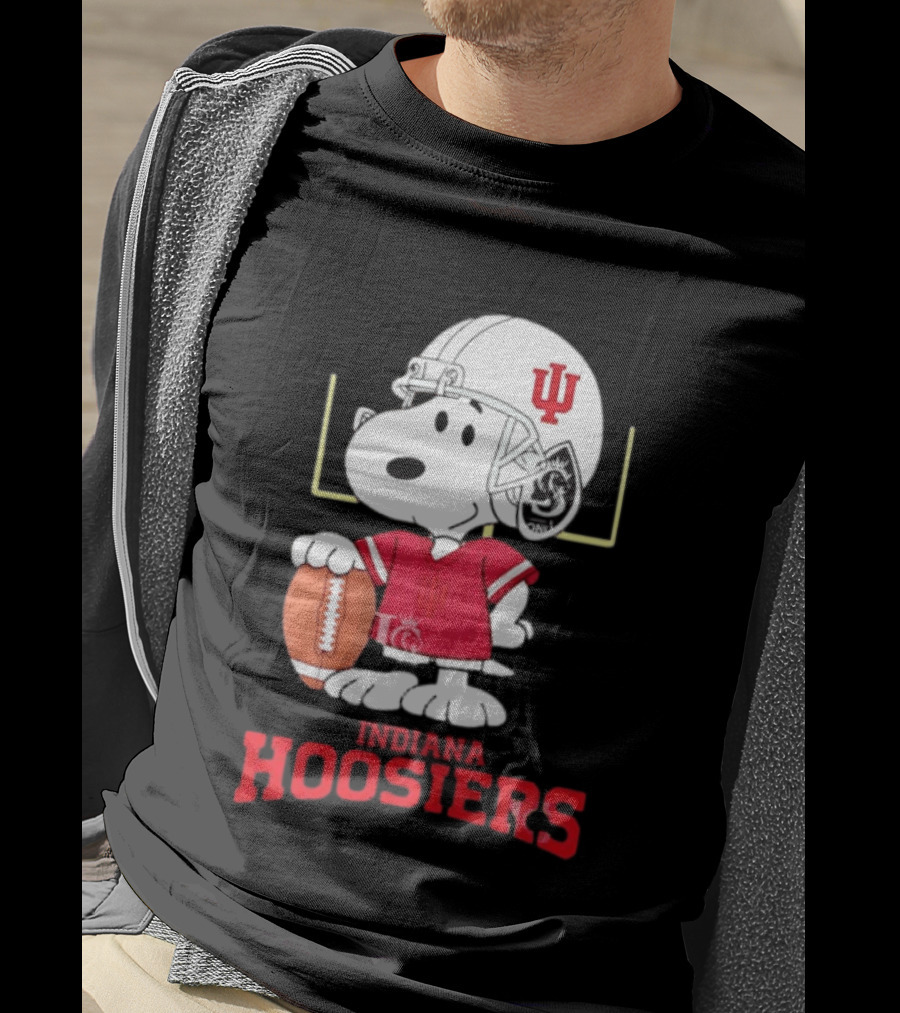 Snoopy Indiana Hoosiers Football Helmet Jersey Football Field T-Shirt