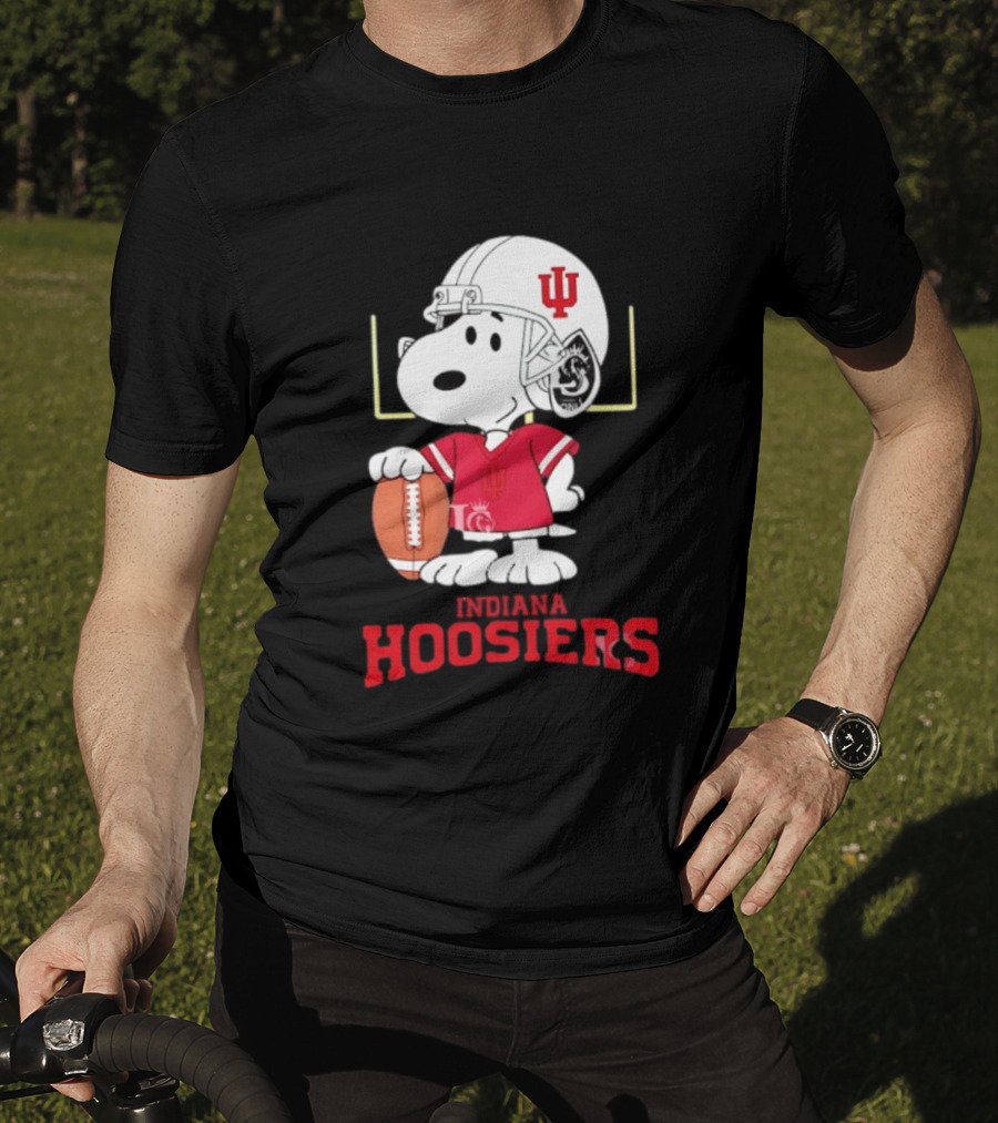 Snoopy Indiana Hoosiers Football Helmet Jersey Football Field T-Shirt