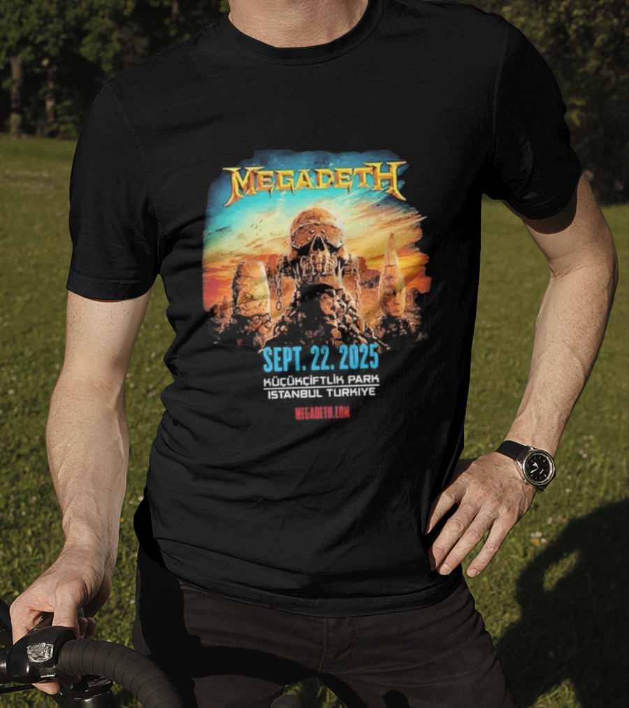 Megadeth September 22 2025 Küçükçiftlik Park Istanbul Turkey Skull T-Shirt