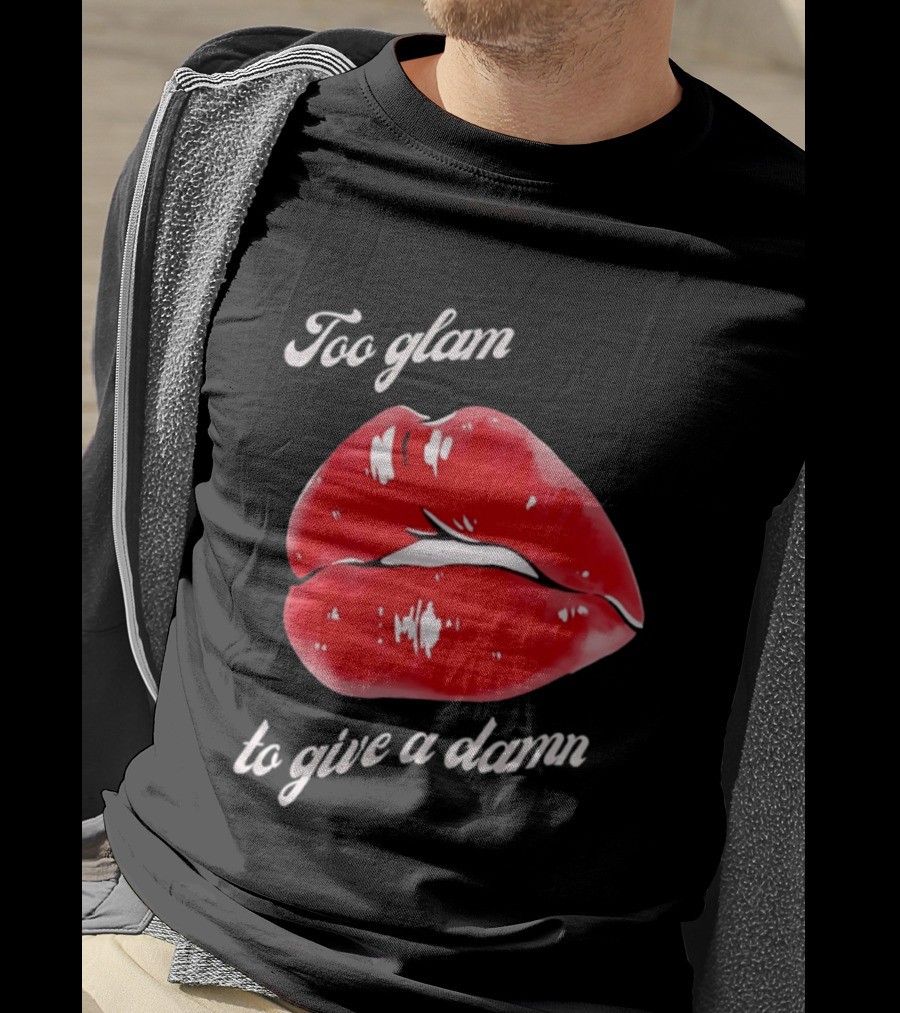 Too Glam Red Lips Attitude T-Shirt