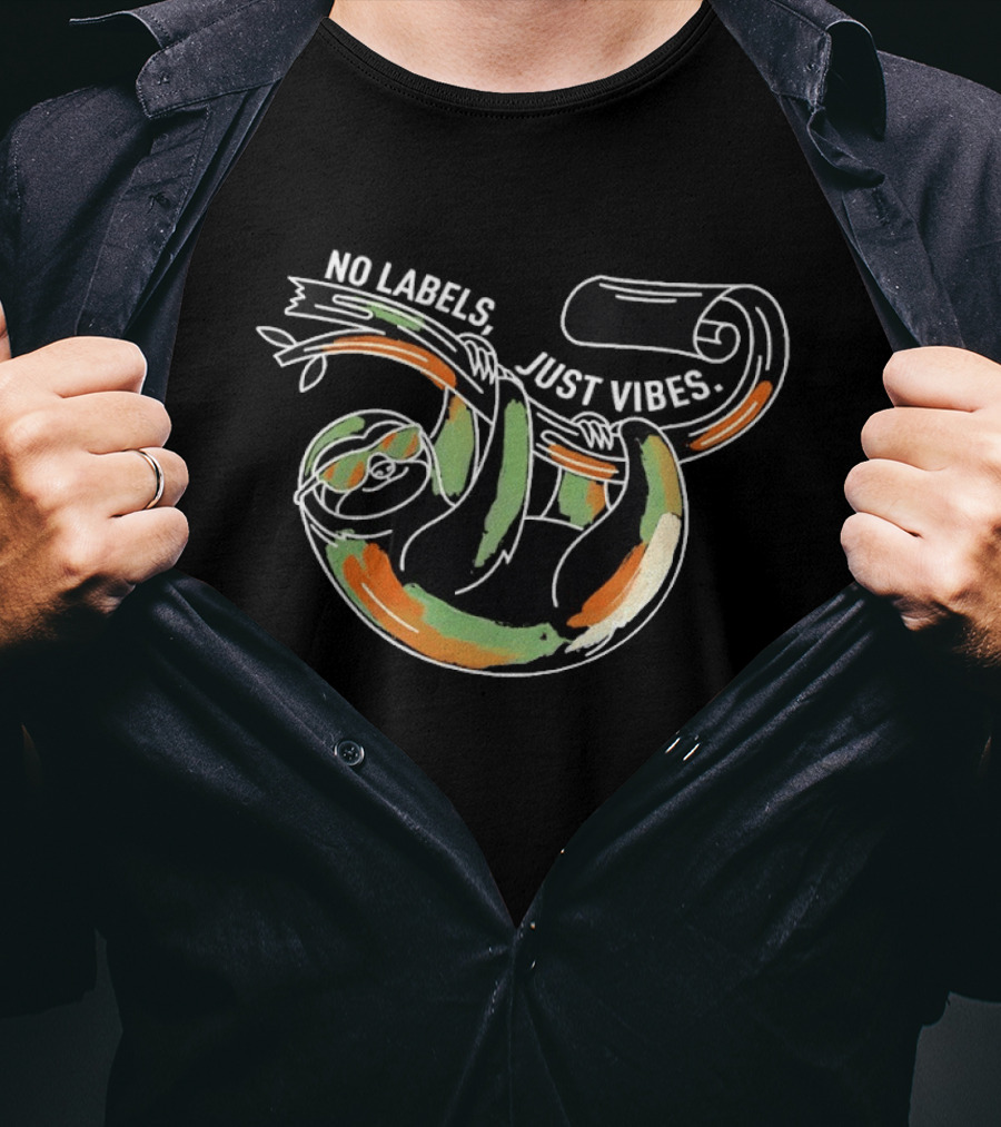 No Labels Just Vibes Chill Relaxed Camo Sloth Hanging On Branch T-Shirt
