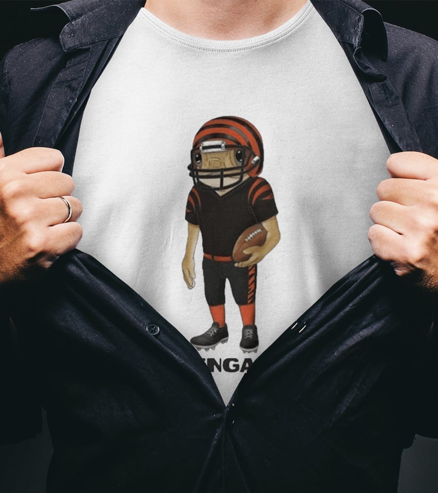 Bad Bunny Cincinnati Bengals Concho Helmet Football Player With Bengals T-Shirt