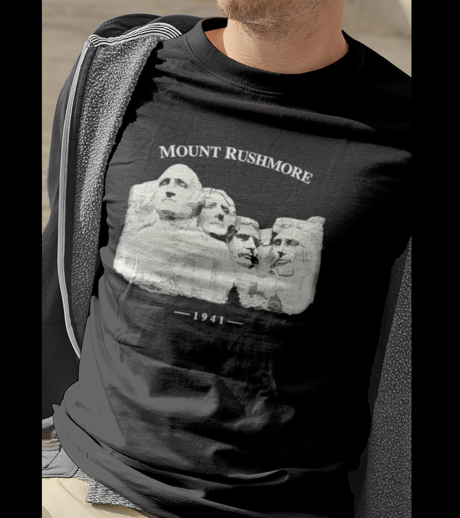 Mount Rushmore National Memorial South Dakota 1941 T-Shirt