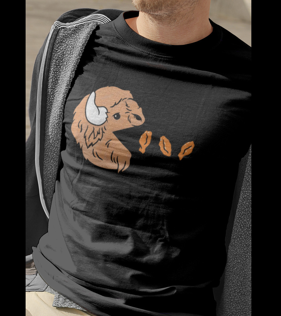 Buffalo Bills Bison Pac Man Chicken Wings Retro 80s Gaming T-Shirt