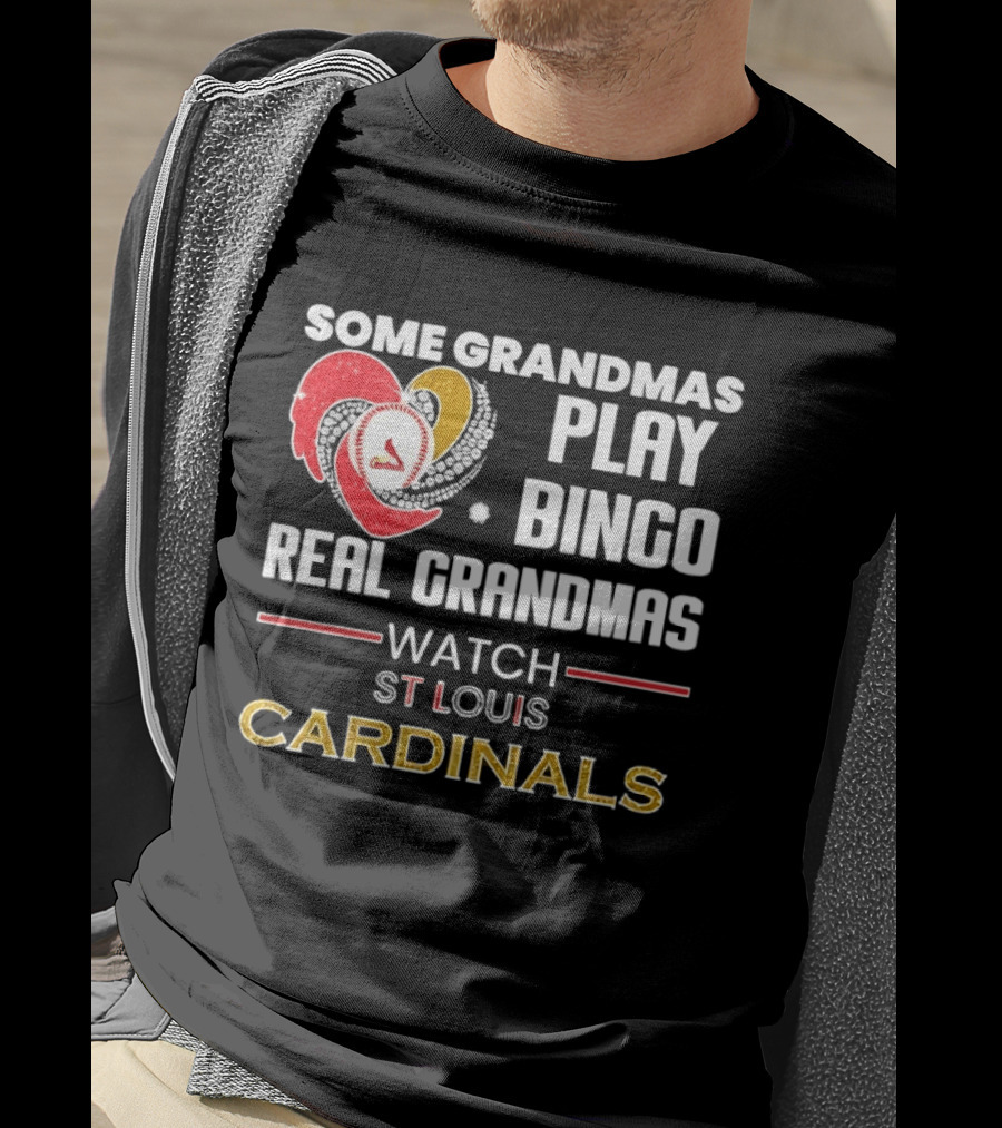 Some Grandmas Play Bingo Real Grandmas St Louis Cardinals Diamond Heart Shape T-Shirt