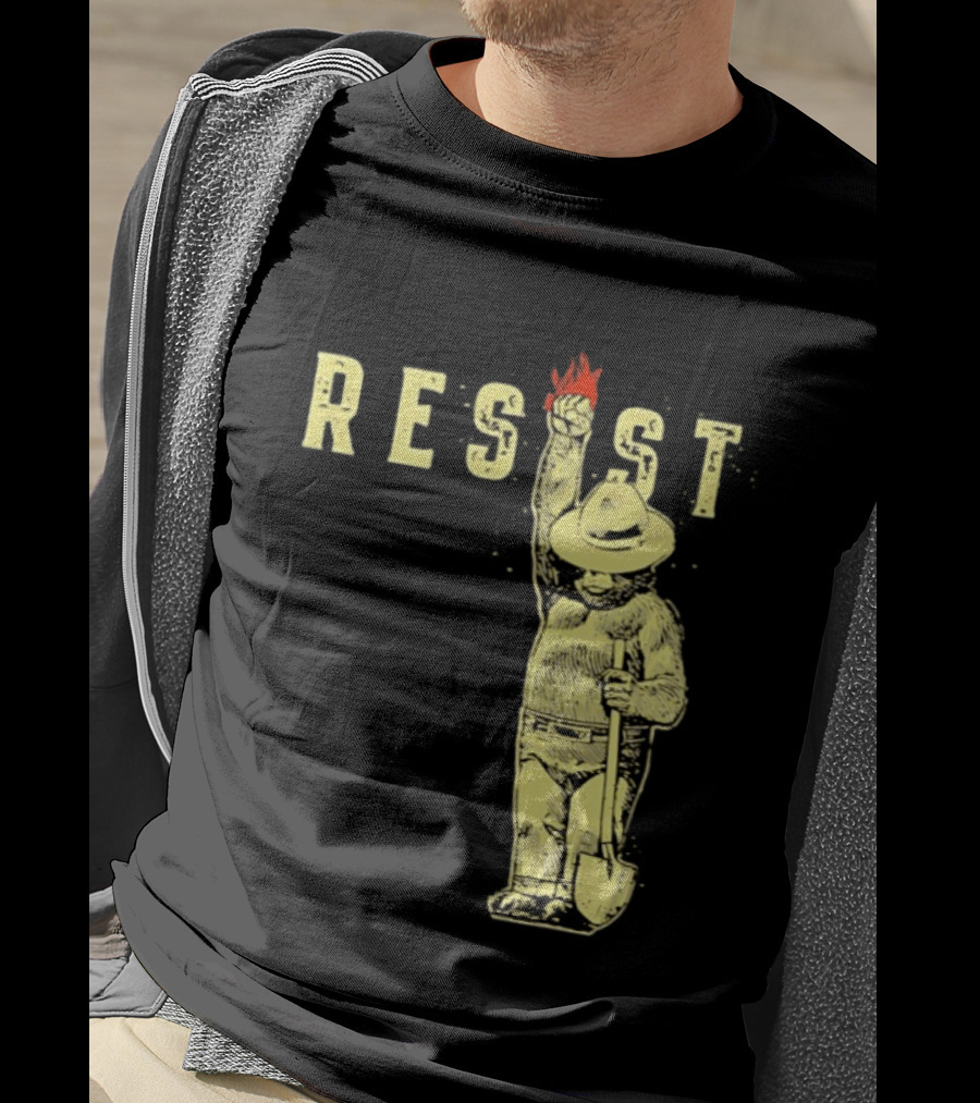Protect Our National Parks Bear Resist Fist Fire Shovel T-Shirt