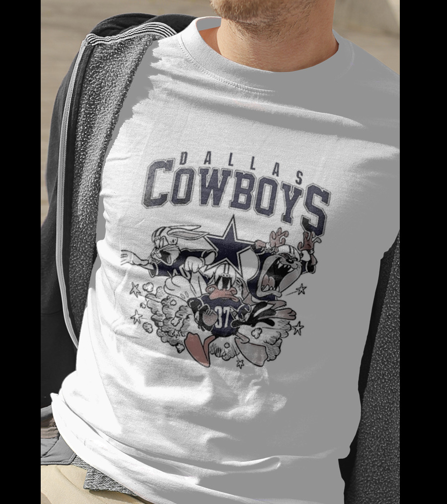 Dallas Cowboys Looney Tunes Bugs Bunny Taz Daffy Duck Star T-Shirt