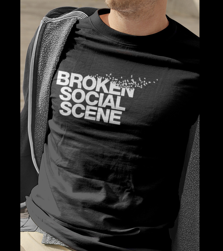 BROKEN SOCIAL SCENE Text With Fragmented Effect T-Shirt