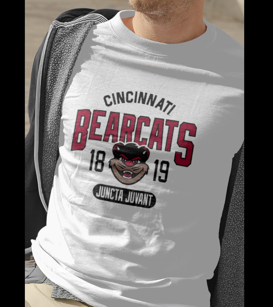 Cincinnati Bearcats Juncta Juvant 1819 T-Shirt