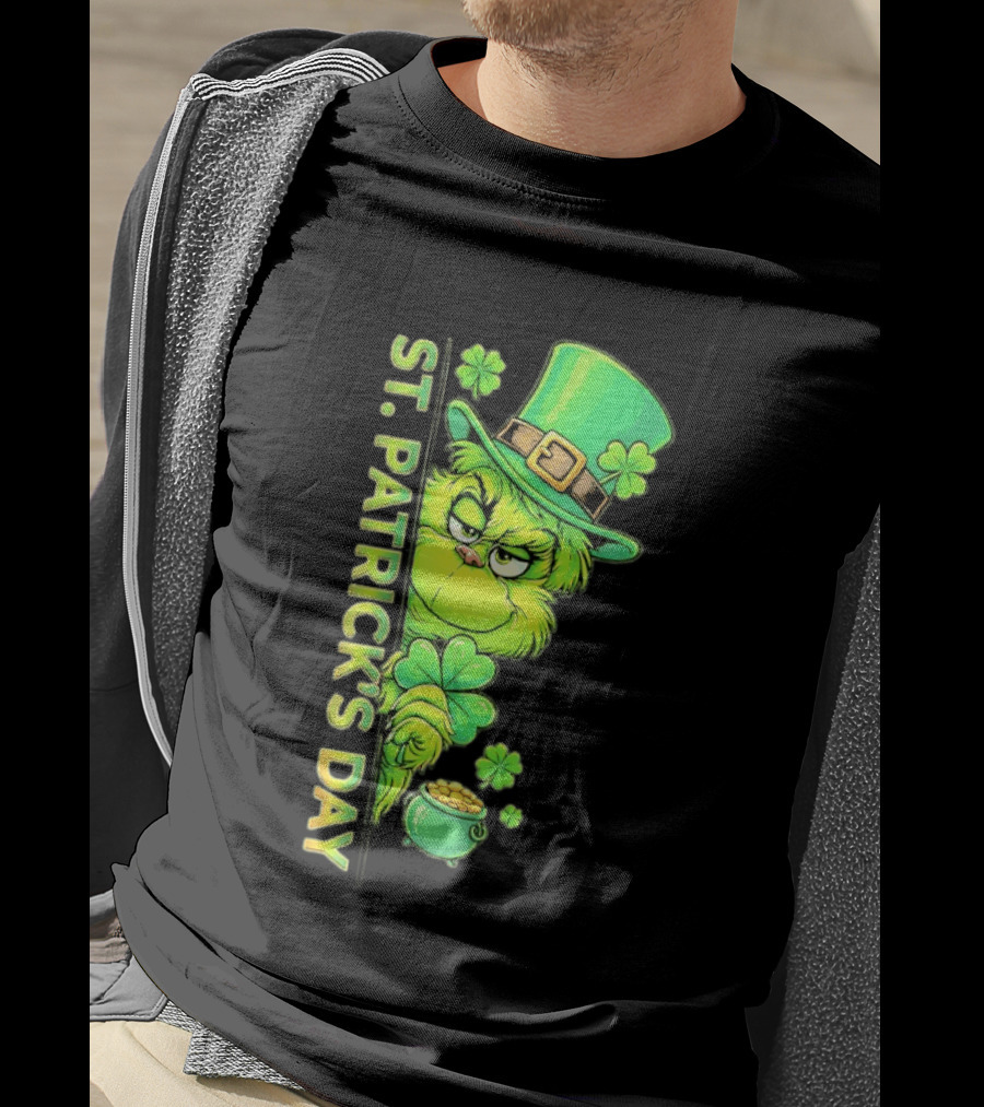 St. Patrick's Day Grinch With Leprechaun Hat And Gold Pot T-Shirt