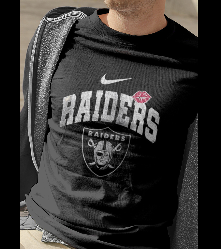 Nike Raiders Kiss Makeup Artist Las Vegas Raiders T-Shirt