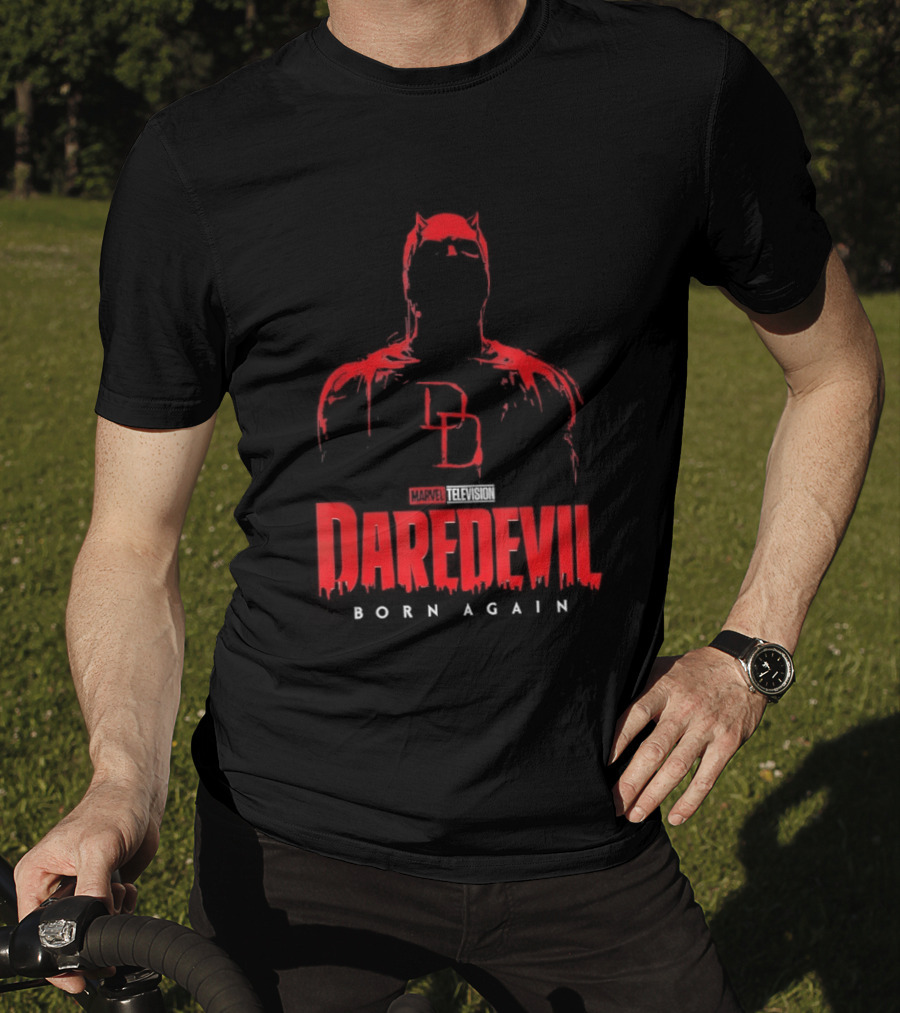 Marvel Daredevil Born Again DD Silhouette Red T-Shirt