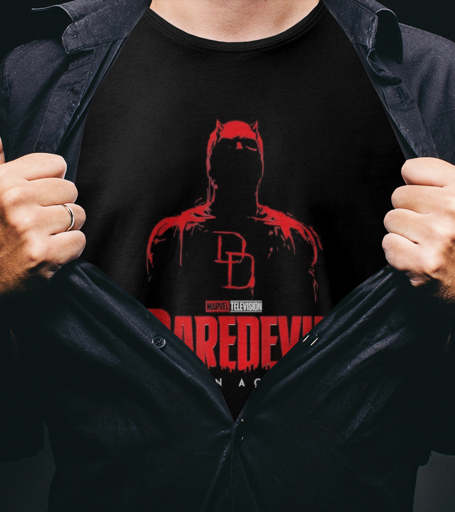 Marvel Daredevil Born Again DD Silhouette Red T-Shirt