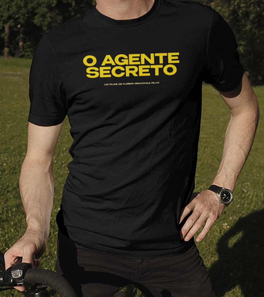 O Agente Secreto Um Filme De Kleber Mendonca Filho T-Shirt