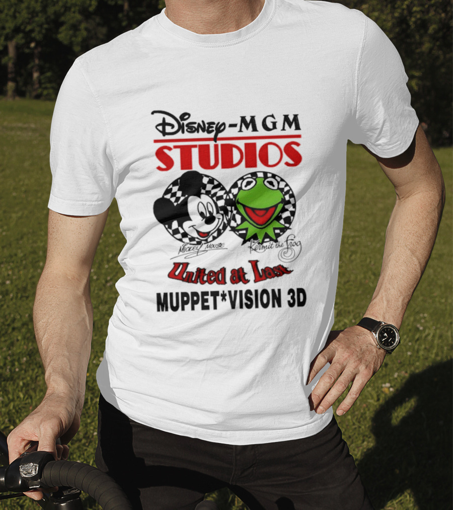Disney MGM Studios United At Last Mickey Mouse Kermit The Frog Muppet Vision 3D T-Shirt