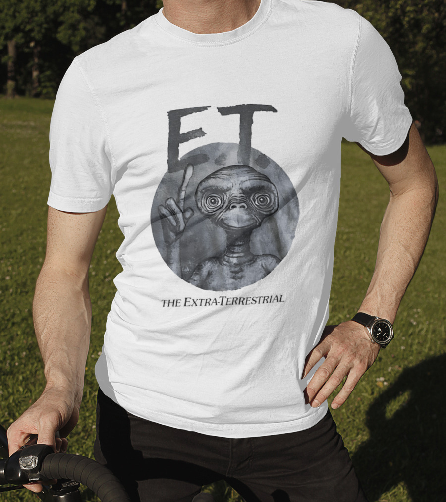 ET The Extra Terrestrial Iconic Finger Pose Black And White T-Shirt