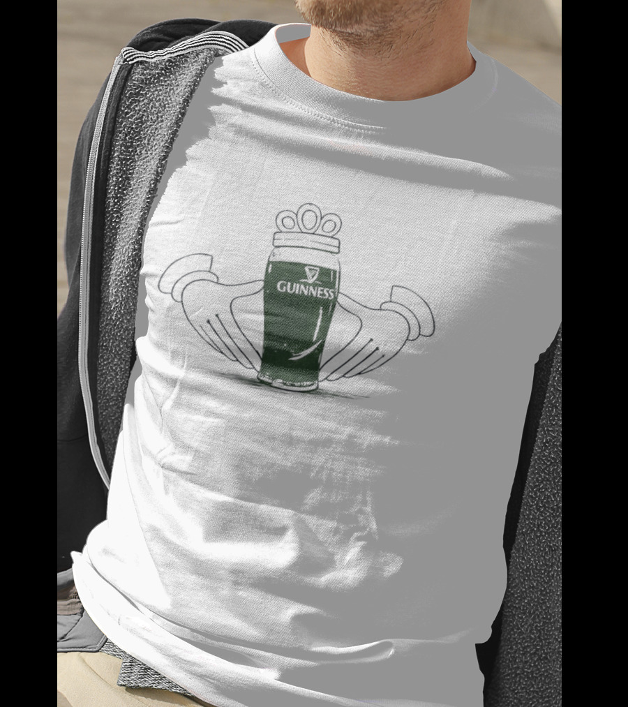 St Patricks Day Claddagh Guinness Pint T-Shirt