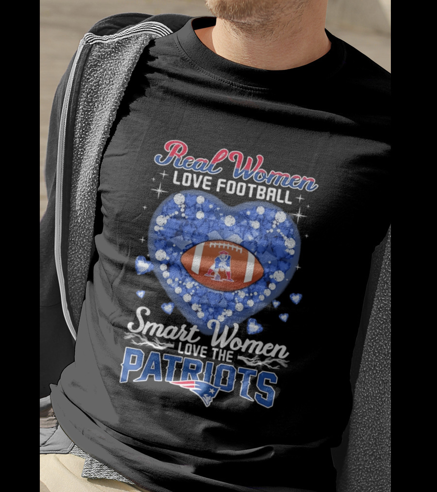 Real Women Love Football Smart Women Love The Patriots Glitter Hearts Champion T-Shirt