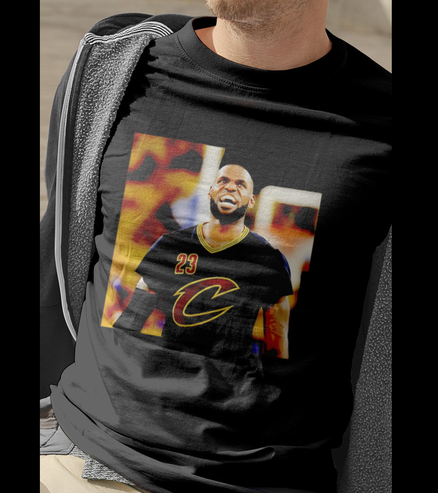LeBron James Cleveland Cavaliers 23 Iconic Basketball Image T-Shirt
