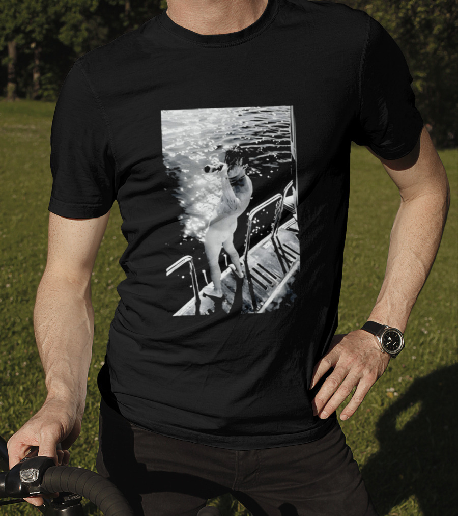 Yungblud Naked And Jumping Into Water Scene T-Shirt