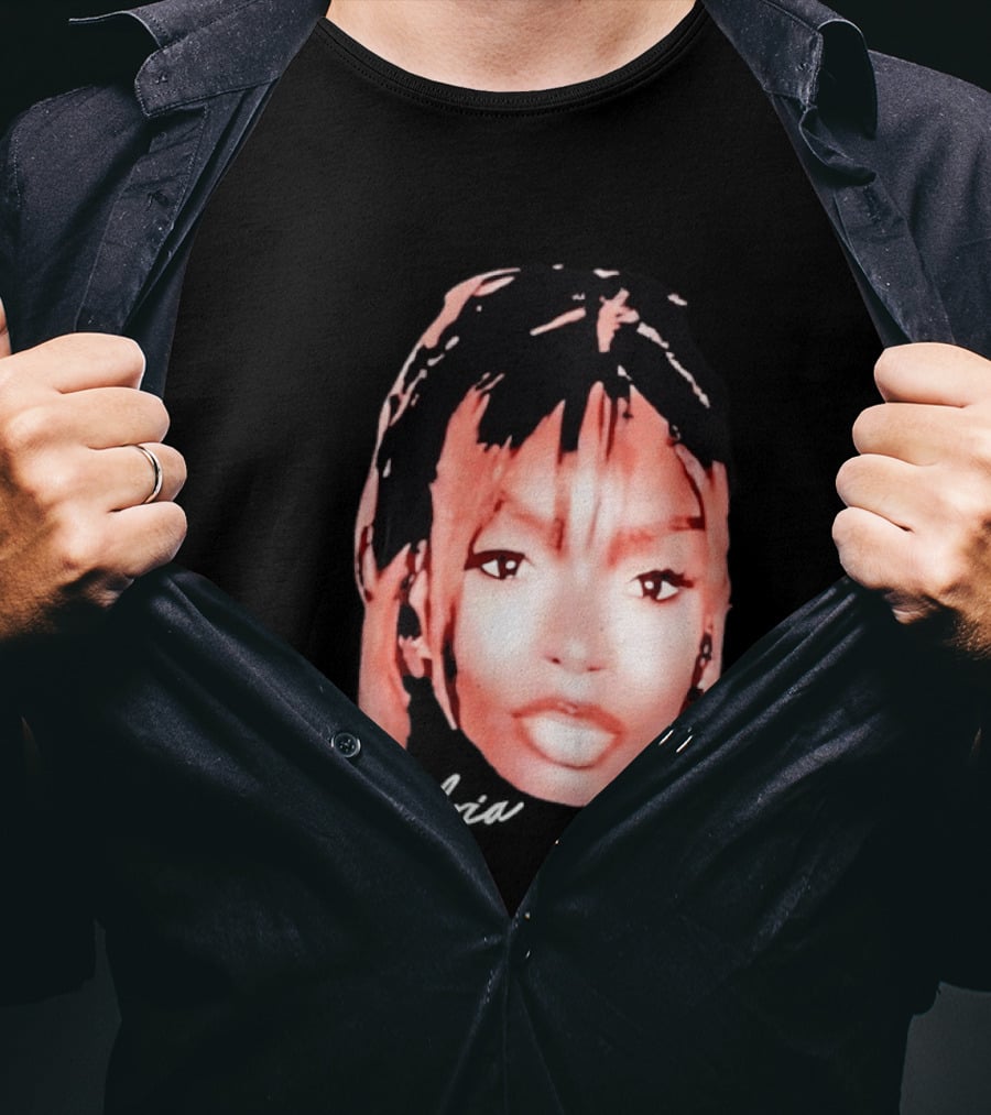 Olandria Carthen Big Face Bold Expression Trend T-Shirt