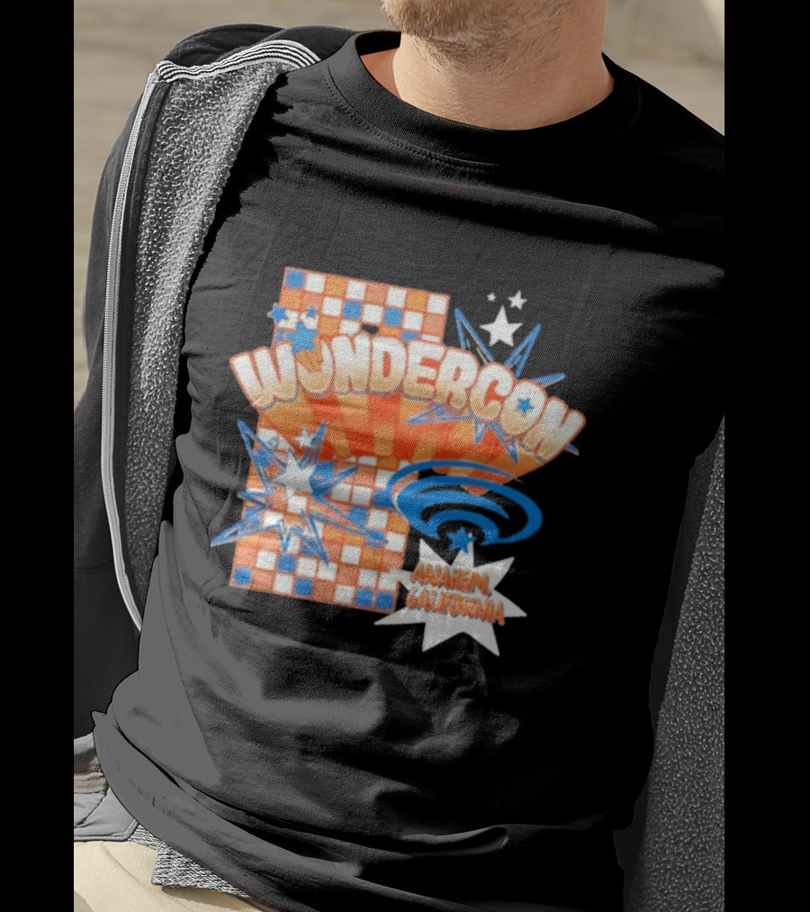 WonderCon Anaheim California 2026 Starburst Checkered T-Shirt