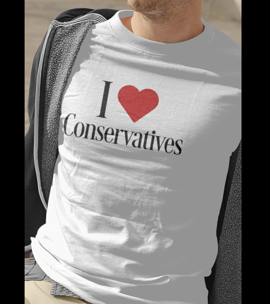 I Heart Conservatives Patriotic Pride T-Shirt