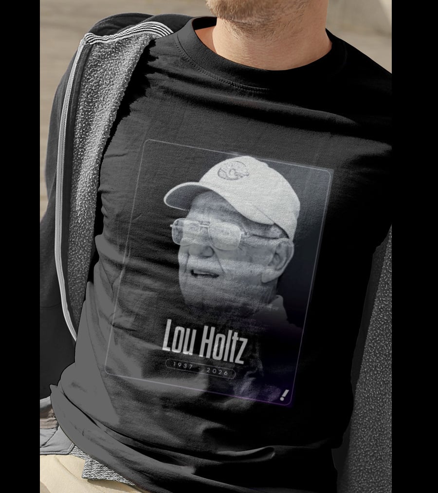 Lou Holtz 1937 2026 Notre Dame Icon Memoriam T-Shirt
