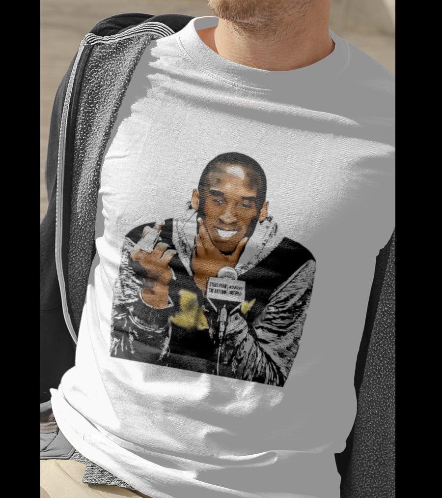 Kobe Bryant Iconic Middle Finger Moment At Press Conference T-Shirt