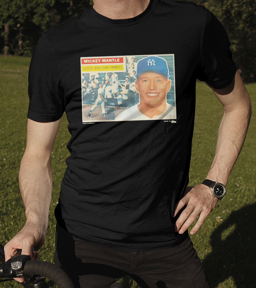 Mickey Mantle Outfield New York Yankees 1956 Topps Baseball Card T-Shirt