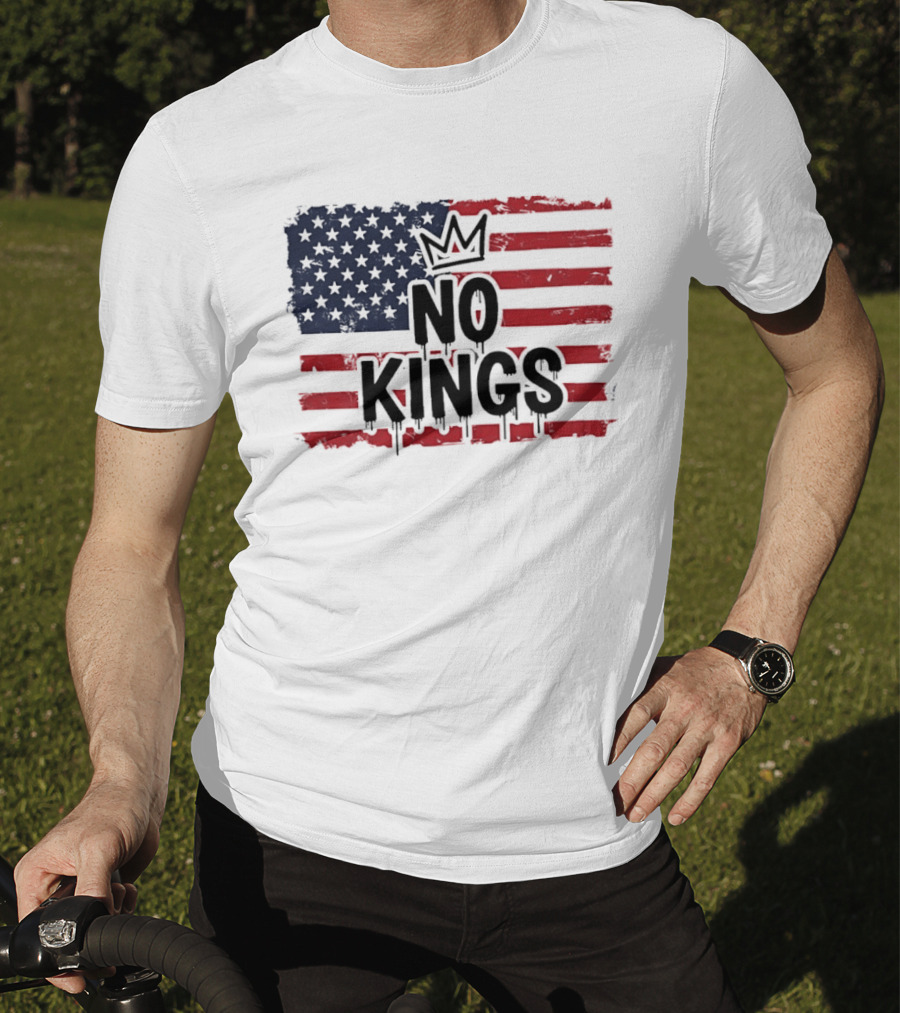 No Kings In America US Flag With Crown Melting Effect T-Shirt