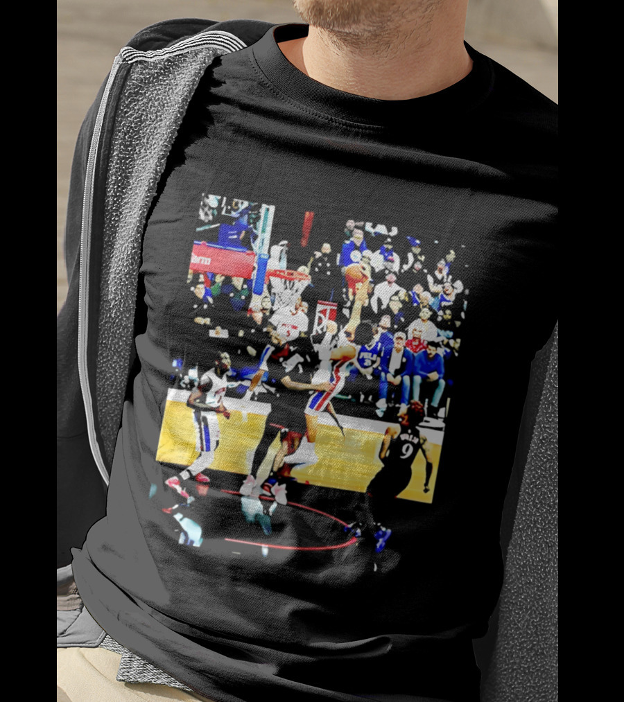 Cade Cunningham Dunking Over Drummond Basketball Game Action Scene T-Shirt