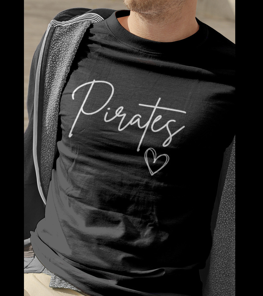Pirates Kluv Heart Shape T-Shirt