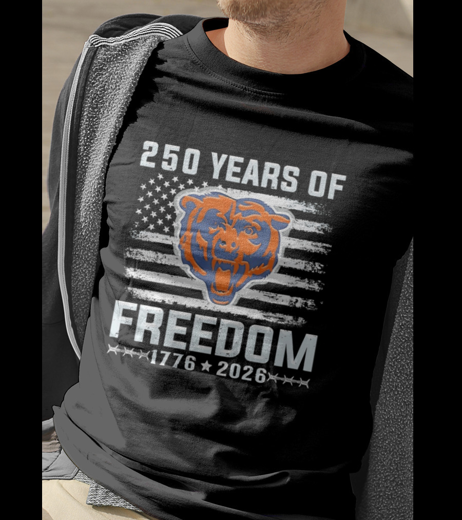 Chicago Bears 250 Years Of Freedom 1776 2026 American Flag T-Shirt