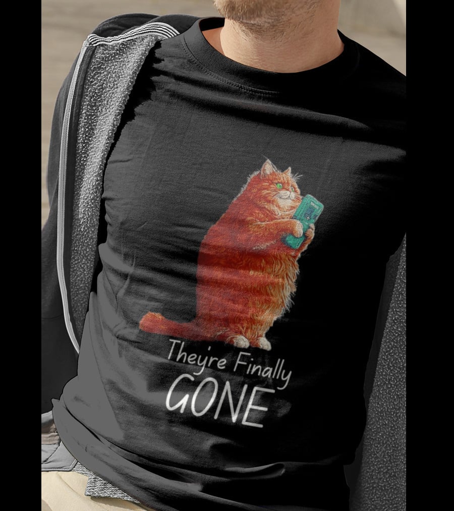 Cat They're Finally Gone Retro Video Game Console T-Shirt