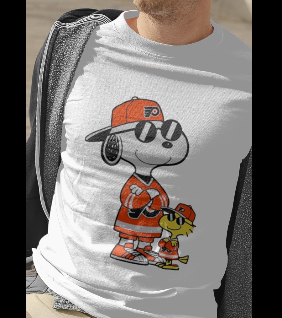 Snoopy Woodstock Philadelphia Flyers NHL Hockey Sunglasses T-Shirt