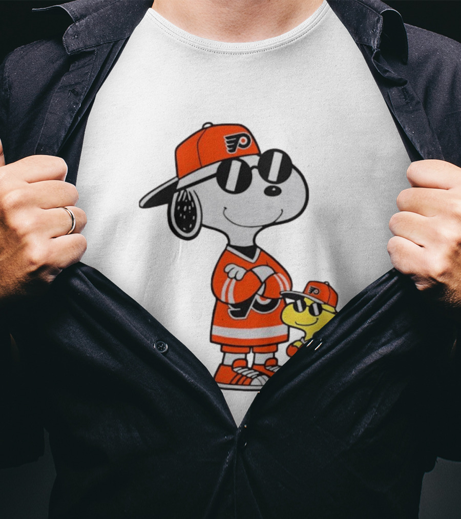 Snoopy Woodstock Philadelphia Flyers NHL Hockey Sunglasses T-Shirt